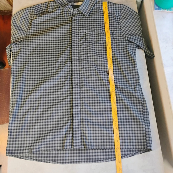 QOR Gingham Short Sleeve Button Up Performance Stretch Shirt Mens Size Medium - Picture 12 of 13